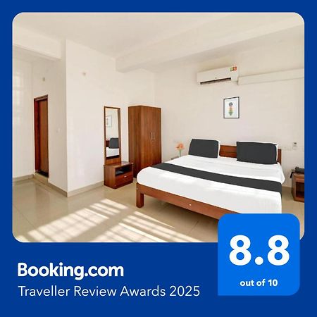 Super Collection O Madikeri City Center Near Ksrtc Bus Stand Coorg Formerly Hotel Ragsys Exterior photo