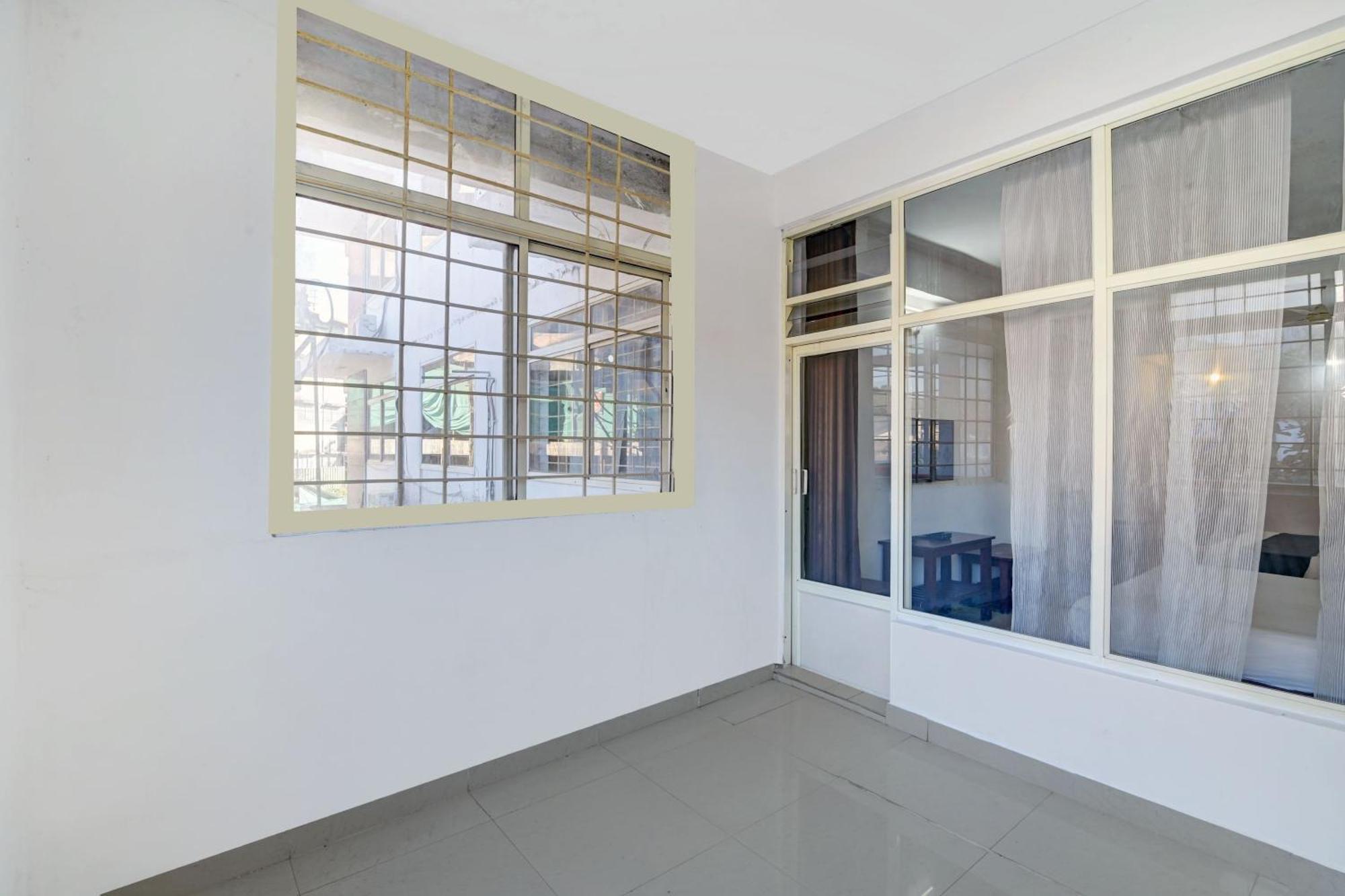 Super Collection O Madikeri City Center Near Ksrtc Bus Stand Coorg Formerly Hotel Ragsys Exterior photo
