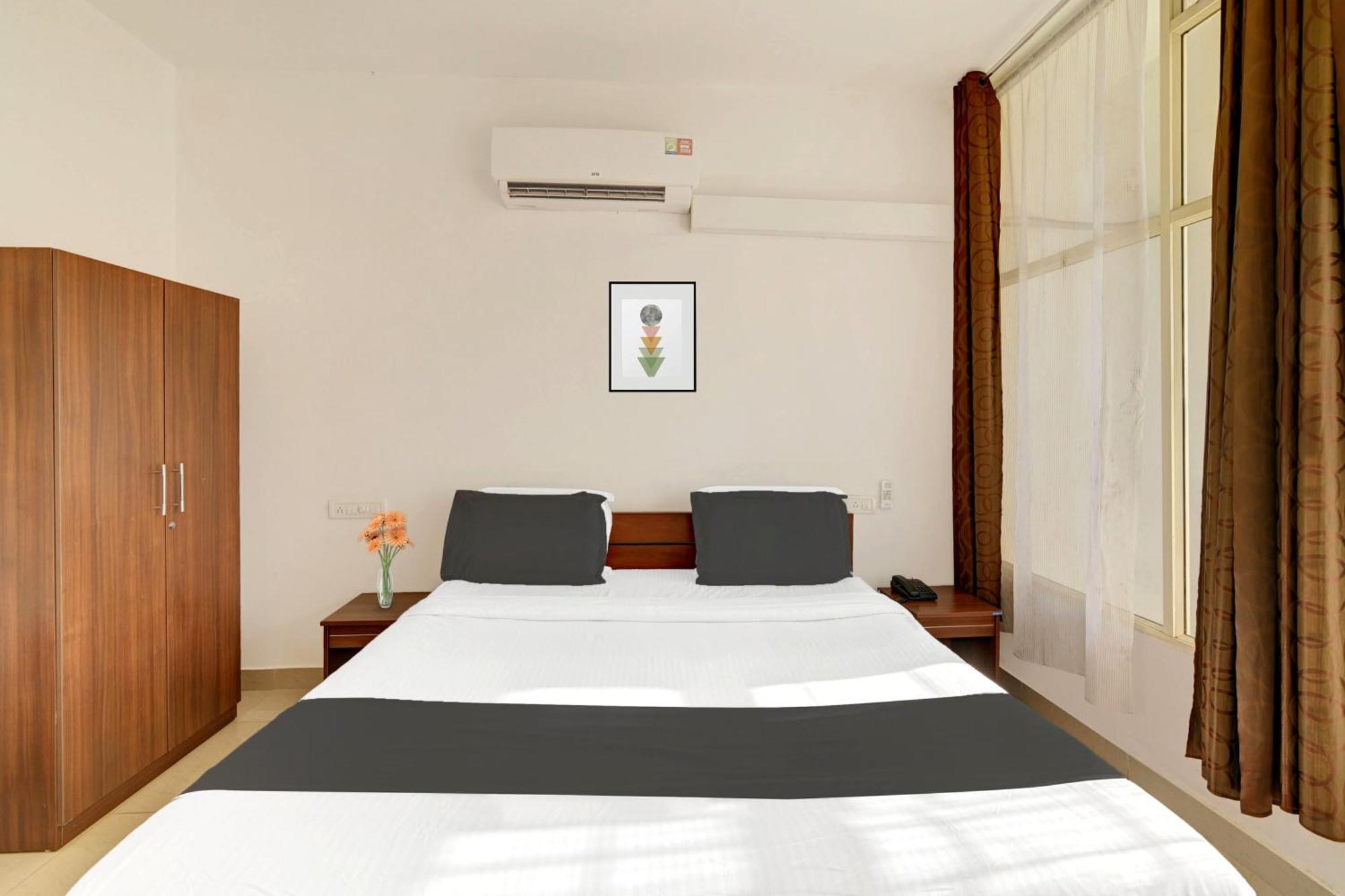 Super Collection O Madikeri City Center Near Ksrtc Bus Stand Coorg Formerly Hotel Ragsys Exterior photo