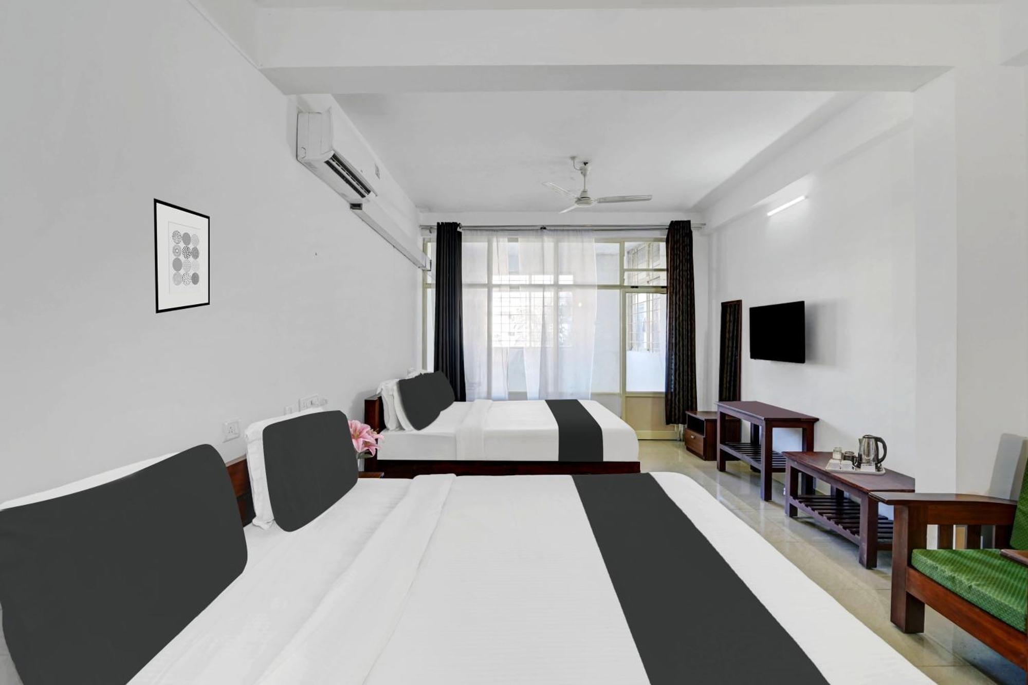 Super Collection O Madikeri City Center Near Ksrtc Bus Stand Coorg Formerly Hotel Ragsys Exterior photo